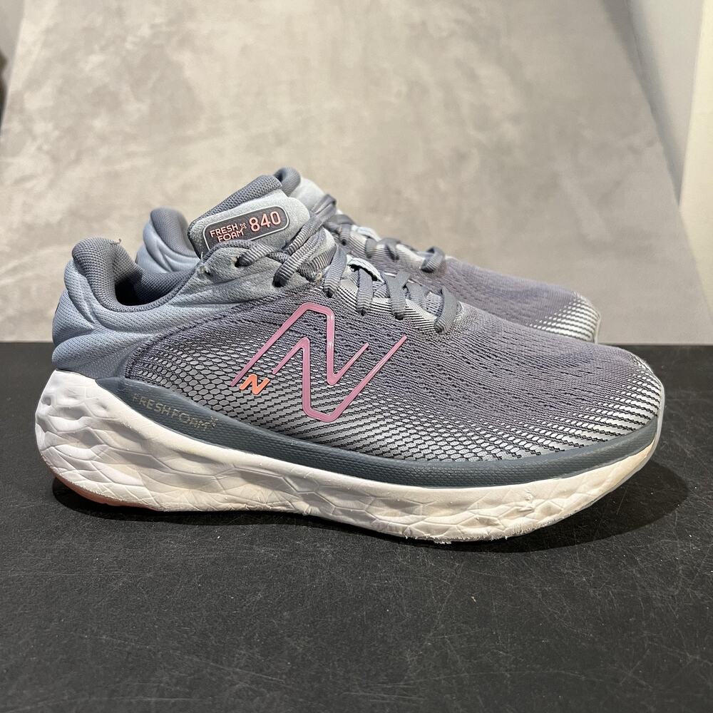 New Balance Fresh Foam X 840 Shoes Womens 10 D Gray Pink Running Sneakers